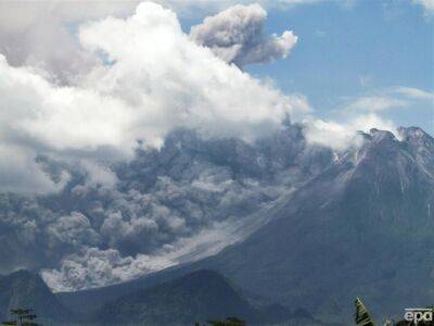 В Индонезии произошло извержение вулкана Мерапи. Видео - gordonua.com - Украина - Индонезия