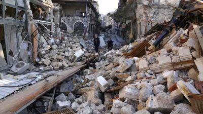 Турция: юристы на месте разрушенных землетрясением домов собирают вещественные доказательства