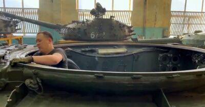 Андрей Гурулев - 7 танков в месяц: РФ не способна выполнять план по восстановлению Т-62, – СМИ (фото) - focus.ua - Россия - Украина - Чита