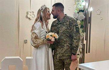Боец ВСУ приехал на танке с передовой на собственную свадьбу