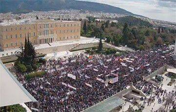 В Греции состоялись многотысячные протесты