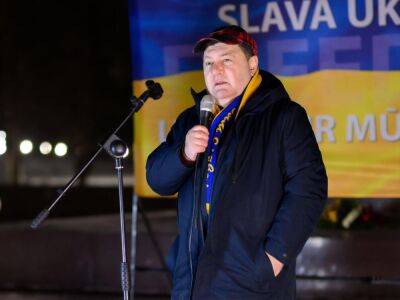 Депутат ПАСЕ Зингерис: 3 декабря 2013 года я был на Майдане, помню, Азаров через окно кричал "беркутовцам": "Европа – это кассовый аппарат на каждого из вас! Европа – это когда мужика