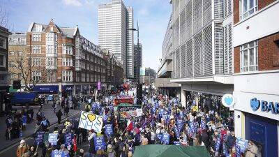 Великобритания: забастовка младших врачей