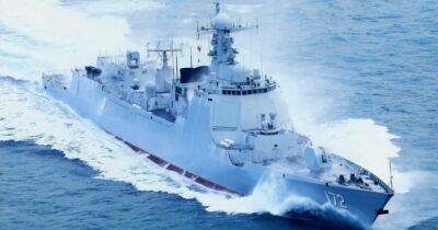 Военная мощь Поднебесной: Китай спустил на воду два новейших эсминца Type 052D (фото) - focus.ua - Китай - Украина - Далянь