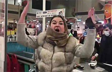 «Я русская!»: нетрезвая россиянка устроила скандал в магазине Тбилиси