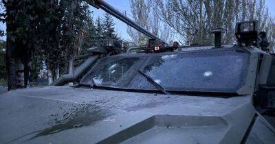 "Спасла жизнь экипажу": бойцов ВСУ на бронеавтомобиле накрыло кассетными снарядами (фото)