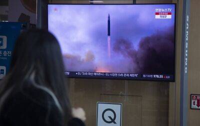 Северная Корея запустила две баллистические ракеты