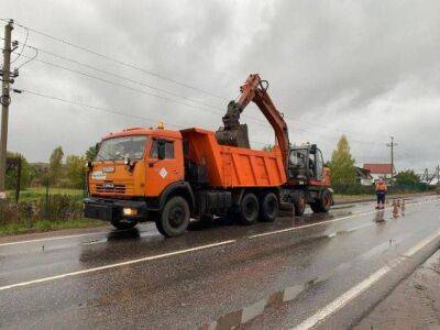 «Коммерсант»: В Петербурге резко сократится объем ремонта автодорог