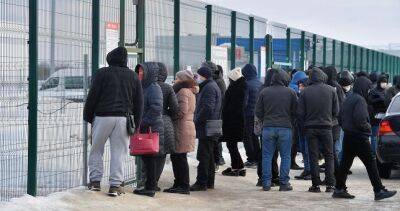 МВД готово увеличить срок действия трудового патента для мигрантов в России