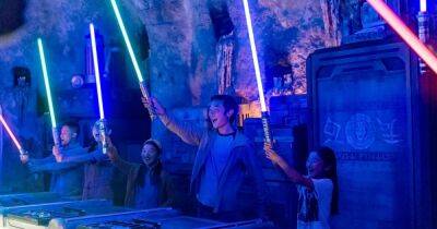 Disney показал "настоящий" световой меч: фанаты "Звездных войн" в восторге (видео)