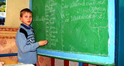 В украинские школы намерены вернуть двуязычное обучение - cxid.info