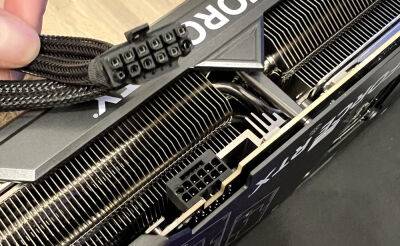 GeForce RTX 4090 больше не плавится, но Intel предлагает изменить конструкцию коннектора питания 12VHPWR