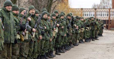 "Вторая волна мобилизации": в регионах РФ начали рассылать повестки, — СМИ (фото)