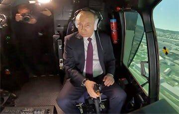 Появилось видео с испуганным Путиным, летавшем на тренажере вертолета