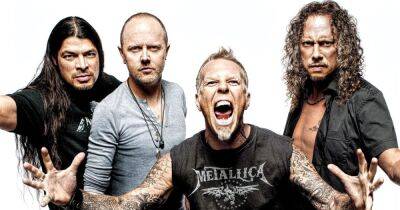Группа Metallica купила контрольный пакет акций завода по производству винила