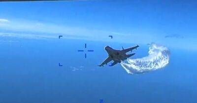 Военные США показали атаку беспилотника MQ-9 Reaper истребителями Су-27 ВКС РФ (видео)