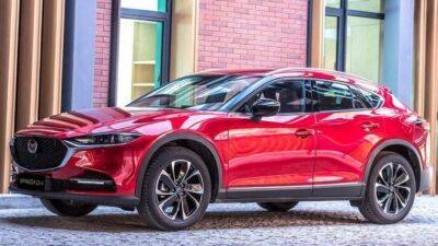 Автодилеры нашей страны снизили цены на паркетники Mazda CX-4