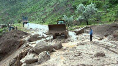 Из-за предстоящих сильных дождей в девяти регионах Узбекистана ожидаются сели и паводки