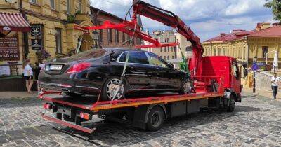 Забирают до 350 машин в день: в Киеве стали активнее эвакуировать автомобили