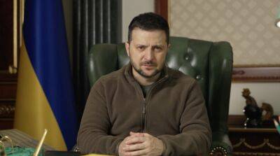«Историческое решение»: Зеленский в обращении прокомментировал ордер на арест путина