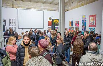 В Варшаве открылась выставка картин репрессированных белорусских художников