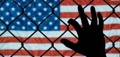 США начали депортировать беглецов от мобилизации обратно в рф – СМИ