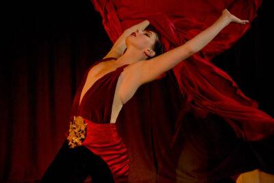 Прима-балерина лондонского The Royal Ballet Наталья Осипова в новой постановке «Кармен»