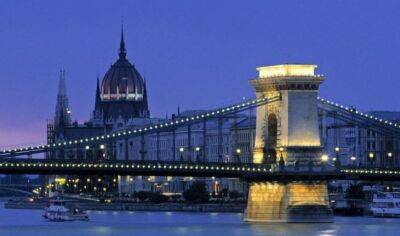 Будапешт – несколько причин посетить столицу Венгрии - fokus-vnimaniya.com - Венгрия - Нью-Йорк - Будапешт - Starbucks