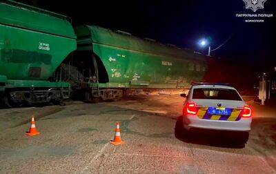 В Борисполе сошел с колеи грузовой поезд
