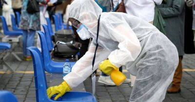 В пандемии виноват Китай: Директор ФБР заявил, что коронавирус вытек из лаборатории в Ухане
