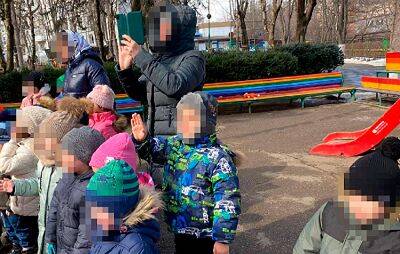 Россиянина испугали цветные лавочки на улице: побежал в полицию из-за пропаганды ЛГБТ