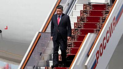 Си Цзиньпин прилетел в Москву на встречу с Путиным