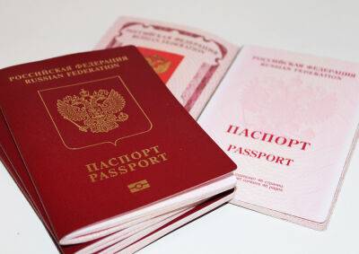 МИД Чехии хочет ужесточить визовый запрет для россиян и белорусов