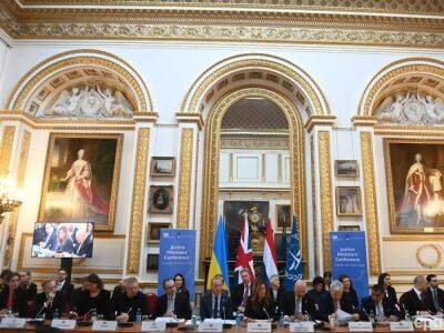 В Лондоне проходит конференция министров юстиции, цель которой – собрать деньги для работы в Украине Международного уголовного суда - gordonua.com - Россия - Украина - Англия - Лондон - Польша - Финляндия - Голландия - Амстердам - Гаага - London - Великобритания