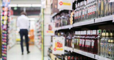 Рада обороны Киева изменила время продажи алкоголя в магазинах: новый график