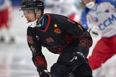 Звёздный хоккеист исключён из состава сборной Финляндии на ЧМ из-за выступления в России