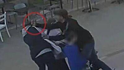 Теракт в Нетании: палестинец ударил ножом женщину на глазах у детей