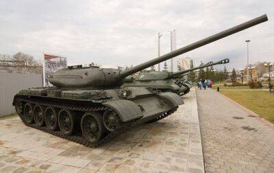 РФ снимает с хранения советские танки Т-54/55 - CIT - korrespondent.net - Россия - Украина - Приморье край - Арсеньев
