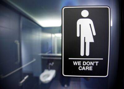 Арканзас принял закон, запрещающий трансгендерам пользоваться школьными туалетами