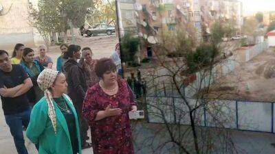 Жители микрорайона Туркменабата записали видеообращение с просьбой остановить строительство дома