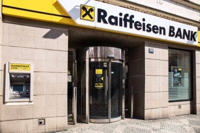 ЕЦБ давит на Raiffeisen Bank касательно выхода из РФ — Reuters