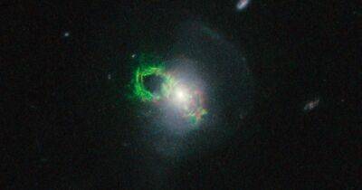 Буря в Чашке. Ученые увидели, как черная дыра портит жизнь целой галактике