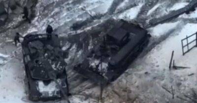 ВСУ уничтожили передовой Т-90М "Прорыв" и БМП с оккупантами во время эвакуации (видео)