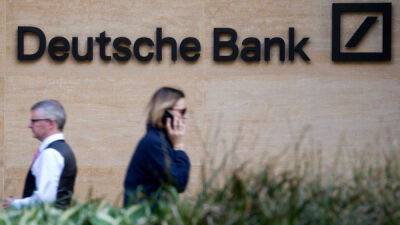 Акции Deutsche Bank упали вниз – банк понес немалые убытки - apostrophe.ua - Украина - Швейцария - Германия