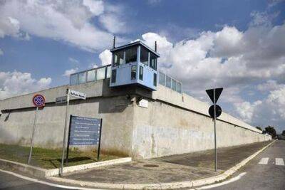 В Италии отстранили от работы десятки тюремных надзирателей по подозрению в пытках заключенных