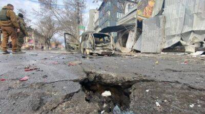 Россияне обстреляли пункт выдачи гуманитарной помощи в Херсоне