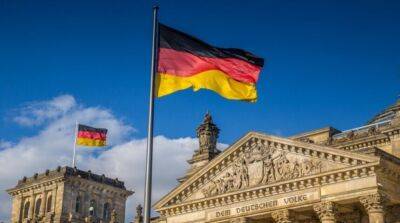 Германия планирует выслать из страны более 30 российских дипломатов