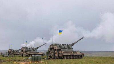 Украинские артиллеристы завершают обучение на установке САУ AS90 в Британии