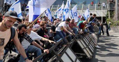 Судебная реформа в Израиле: Люди вышли на многотысячные протесты за отставку Нетаньяху