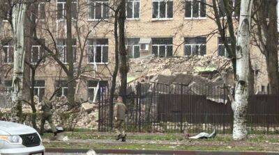В Мелитополе прогремели взрывы: повреждено здание, где размещались российские силовики